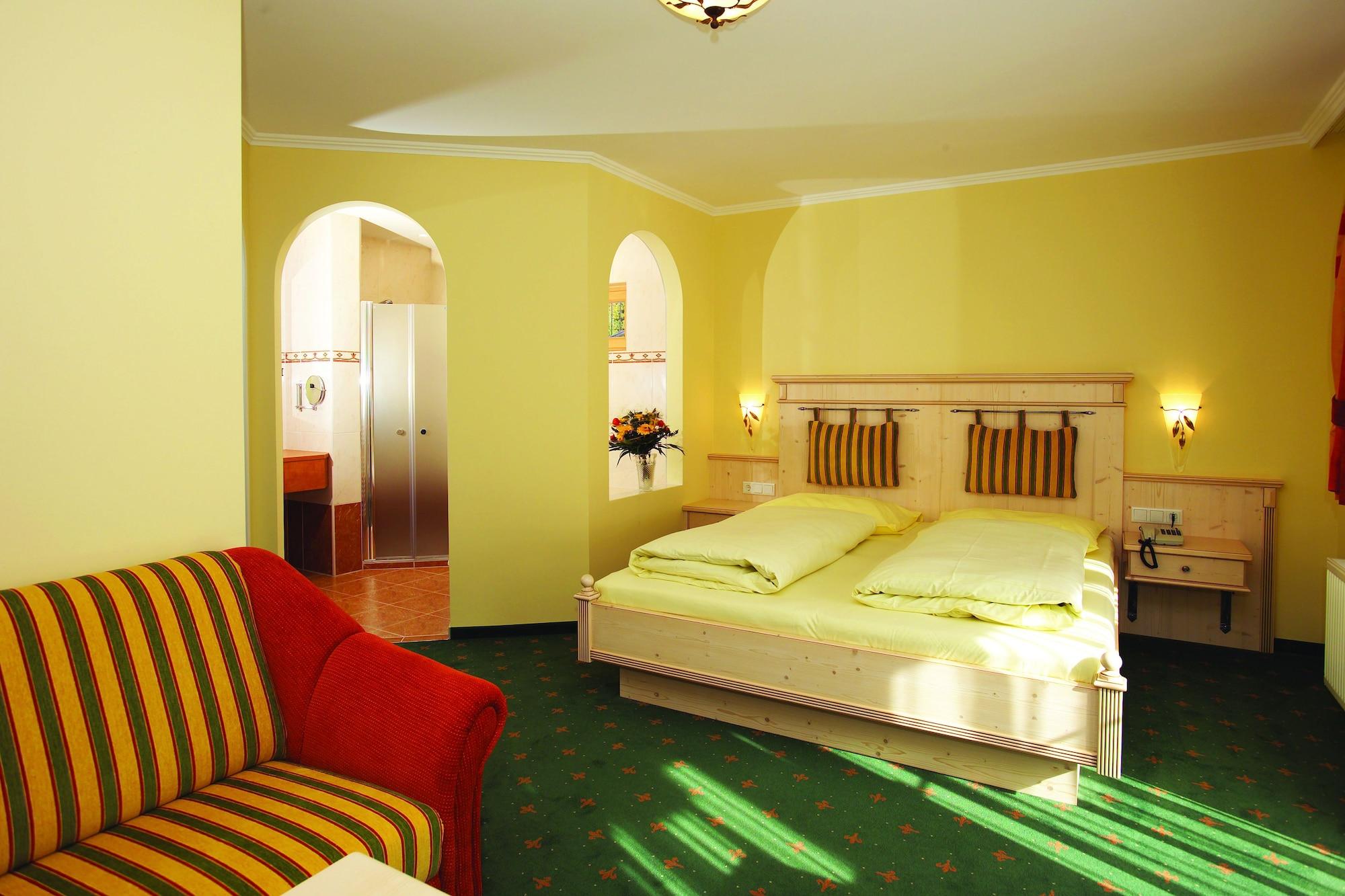 Hotel Vitaloase Zu Den Drei Bruedern Unken Extérieur photo