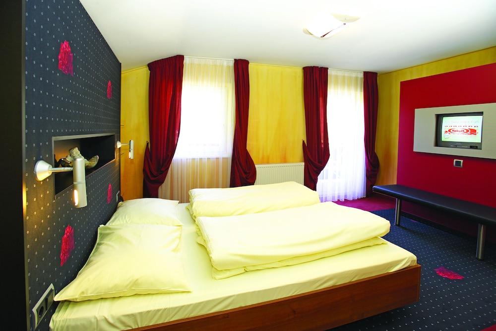 Hotel Vitaloase Zu Den Drei Bruedern Unken Extérieur photo