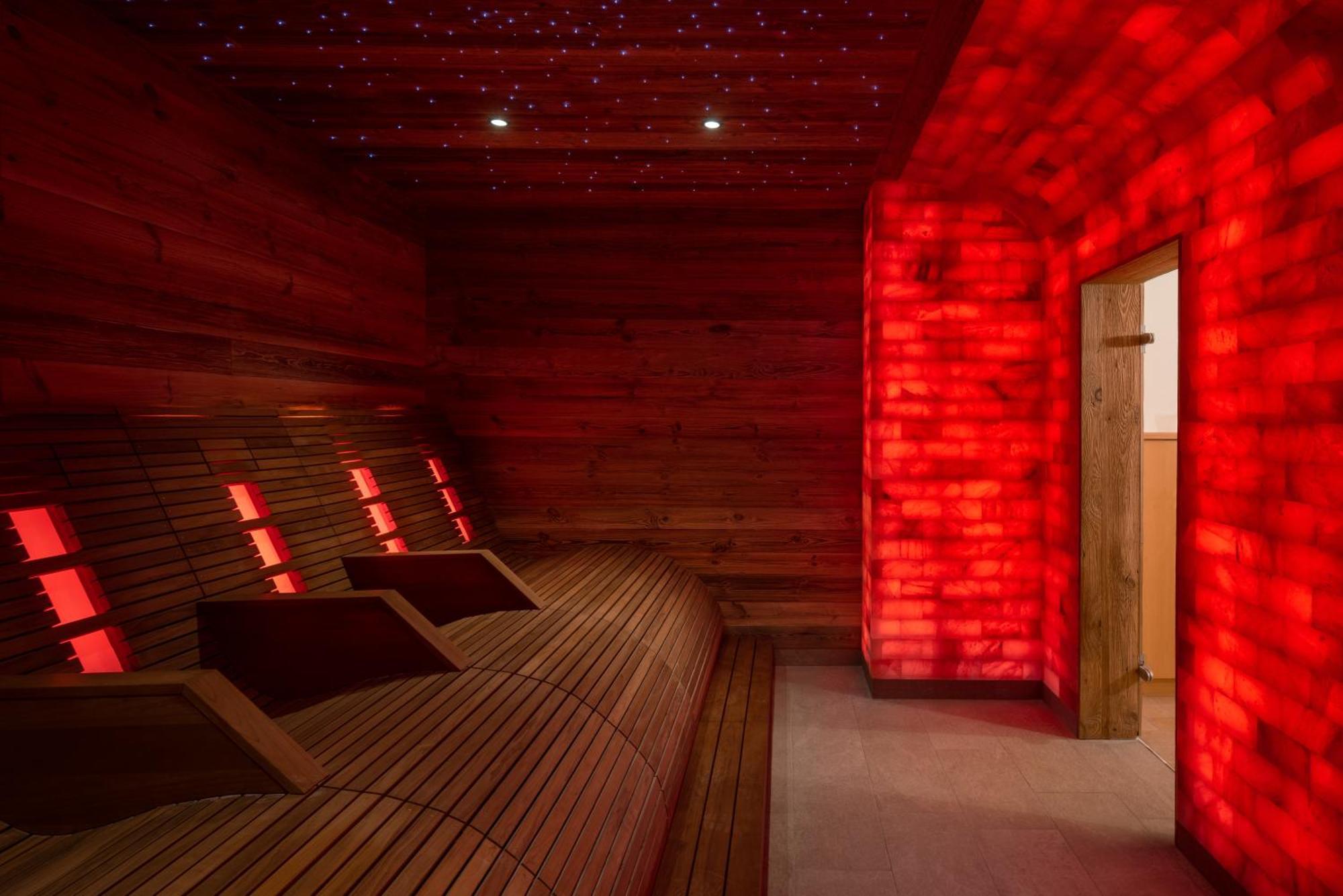 Hotel Vitaloase Zu Den Drei Bruedern Unken Extérieur photo