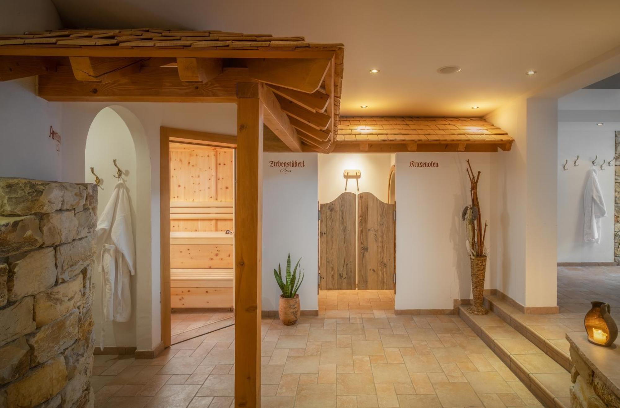 Hotel Vitaloase Zu Den Drei Bruedern Unken Extérieur photo