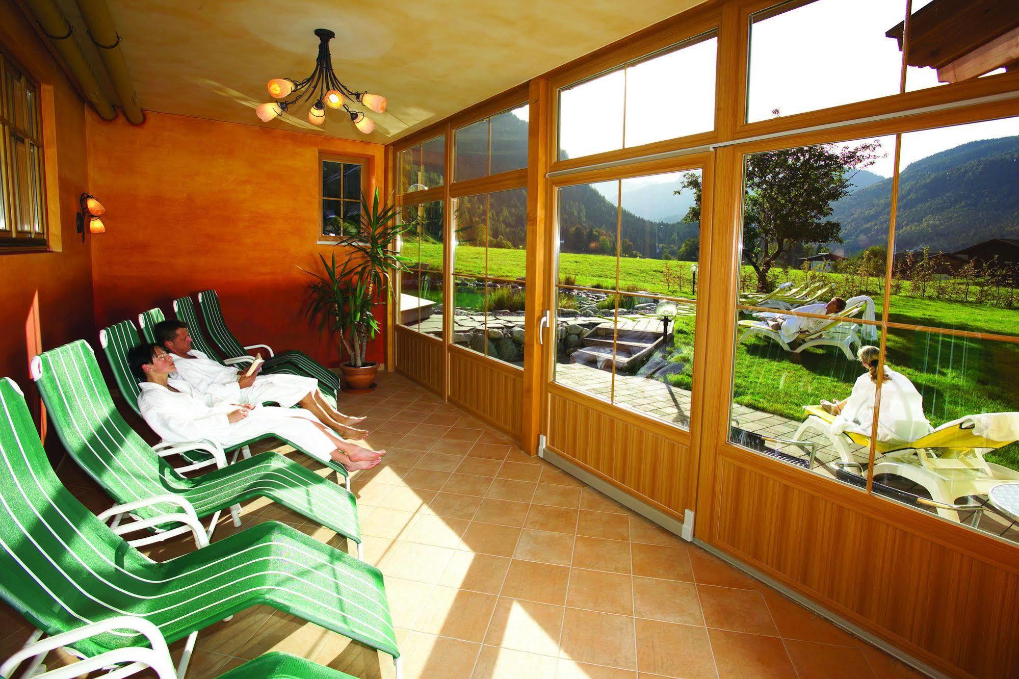 Hotel Vitaloase Zu Den Drei Bruedern Unken Extérieur photo